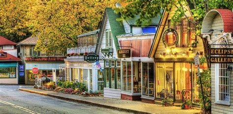 Friendliest Towns In America Best Small Towns Purewow Southwest