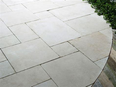 Arbon Tumbled Limestone Flooring Tiles And Pavers Outdoor Paving
