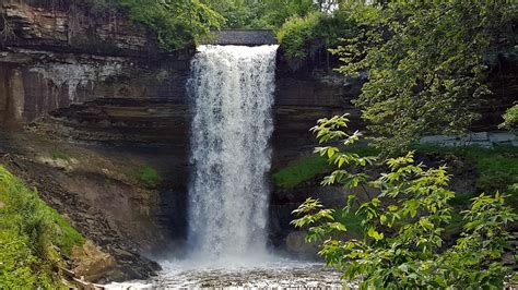 Waterfall Hero Hikes Minnehaha Falls
