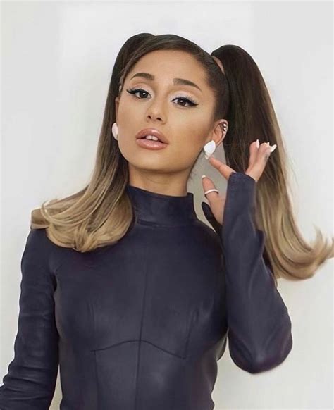 Ariana Grande Hair Ariana Grande Drawings Ariana Grande Outfits Ariana Grande Wallpaper