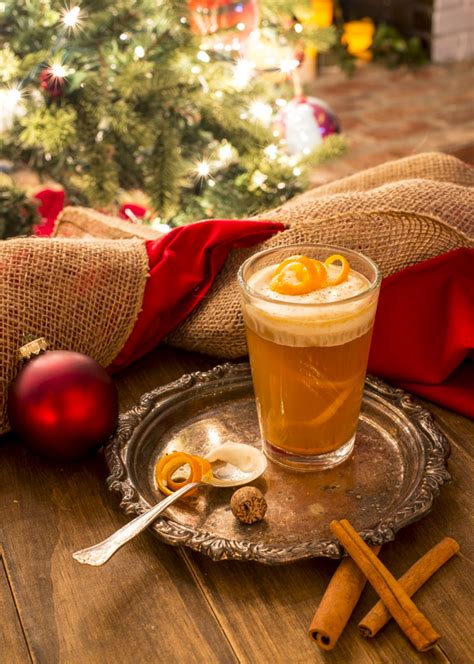 Do you need christmas cocktail ideas for your holiday party? Traditional Recipe of Spicy Hot Buttered Rum for Christmas - https://www.socialchefpriyanka.com