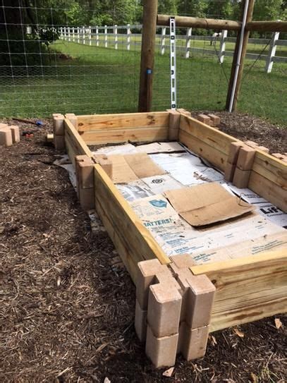 Oldcastle 75 In X 75 In X 55 In Tan Brown Planter Wall Block