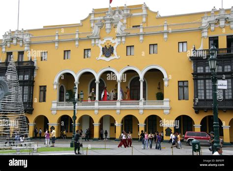 Palacio Municipal De Lima La Plaza Mayor O Plaza De Armas Lima Perú