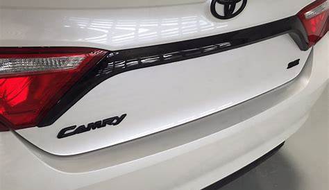 2015-2017 Toyota Camry SE/XSE Gloss Black Out Emblem Overlay Kit - For