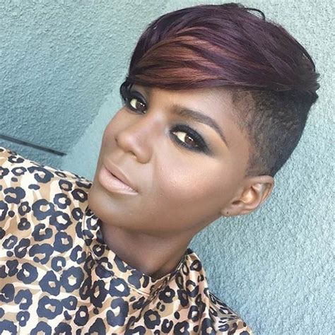 Textured crop + high fade + line up 23 Most Badass Shaved Hairstyles for Women | Page 2 of 2 ...
