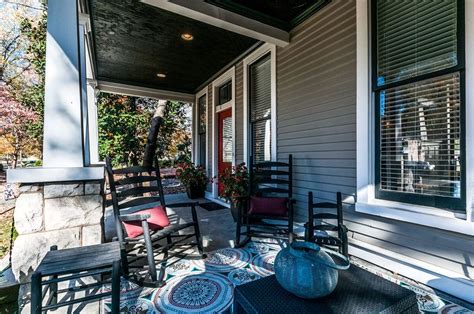Remodeled Craftsman Bungalow In Nashville With A Completely Updated