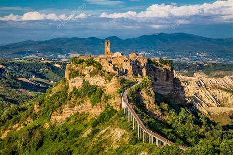 Civita Di Bagnoregio Lazio Italy — Stock Photo © Pandionhiatus3 91584292