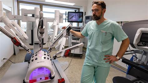 Schweinfurt Warum Das Leopoldina Krankenhaus Ein Robotersystem Bei