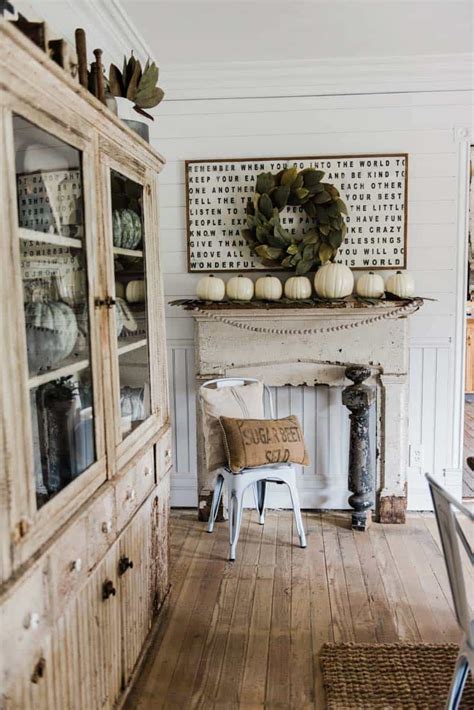 Nana's farmhouse we specialize in primitive home decor, country kitchen decor, & much more visit our website to see all that we offer! 50+ Absolutely gorgeous farmhouse fall decorating ideas