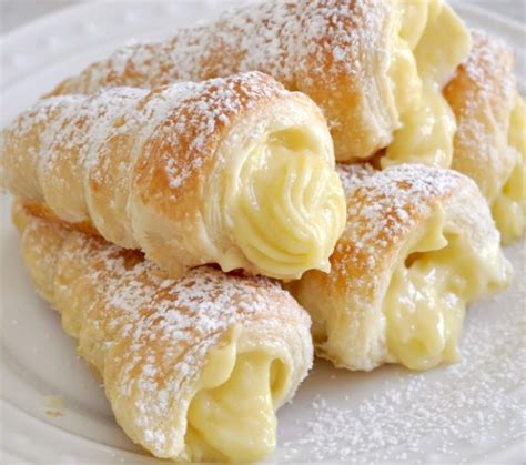 1 sheet of puff pastry, defrosted (about 8 oz, 225 gr) 1/4 cup (50 gr) of sugar. Italian Cream Stuffed Cannoncini (Puff Pastry Horns) # ...