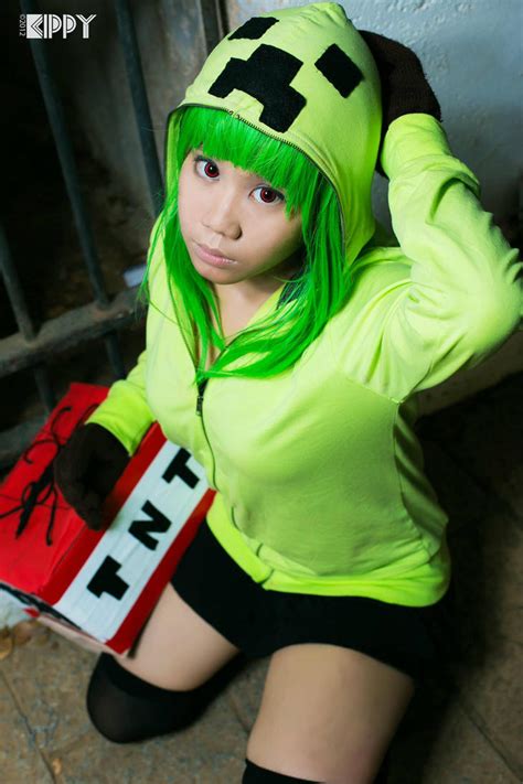 Creeper Cosplay For Gals Creeper Cosplay Cosplay Creepers