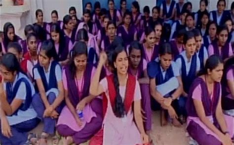 Kerala Scared Of Lesbian Sex College Forbids Women From Locking Doors Free Download Nude Photo