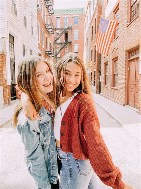 𝕡𝕚𝕟𝕥𝕖𝕣𝕖𝕤𝕥 : 𝕟𝕦𝕥𝕥𝕥𝕞𝕖𝕘𝕘 | Friend photoshoot, Best friend ...