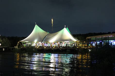 Harga tersebut belum termasuk biaya parkir kendaraan. Harga Tiket Masuk Pantai Delegan Gresik 2019 - updatetiket.com