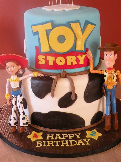 Unleash the little ones' imagination and creativity by helping them relive and continue the incredible adventures of buzz, woody, jessie and the whole gang! Toy Story - Woody & Jessie - CakeCentral.com
