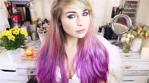 Dip dying your hair at home can be easy if you follow my guide. HOW TO: Dip Dye/Gradiant Coloured Hair! - Katie Snooks