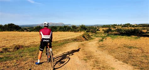 Gravel Cycling Tour Girona 2024 La Fuga