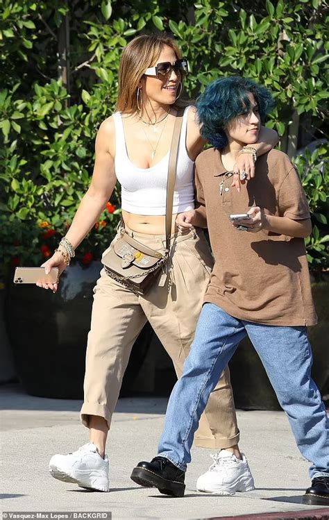 Jennifer Lopez Flashes Skin In Crop Top And Baggy Pants With Daughter Emme 13 In Hollywood