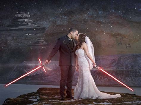 Cásate Al Estilo Star Wars En Esta Boda Comunitaria Sith Dónde Ir Lotr Wedding Nerdy Wedding