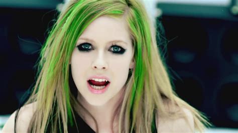 Smile Music Video Avril Lavigne Photo 38793034 Fanpop