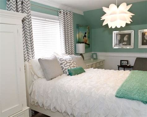 You can browse through lots of rooms fully furnished with inspiration and quality bedroom furniture here. This a cute gray and mint green bedroom I personally think ...