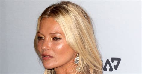 Kate Moss Suffers Epic Wardrobe Malfunction As She Accepts Style Icon