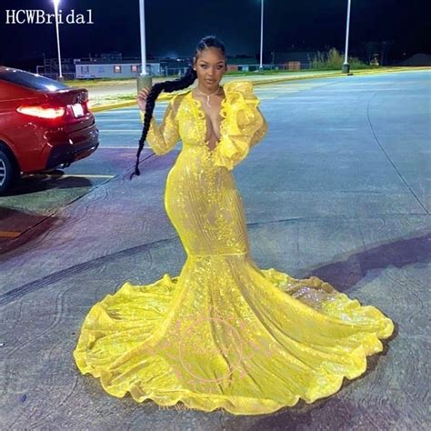 Long Sleeves Yellow Lace African Evening Dress Mermaid V Neck Sexy