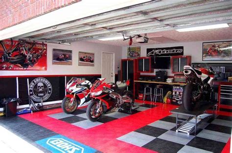 Now Thats A Cool Motorcycle Garage Garage Design Motorcycle Workshop