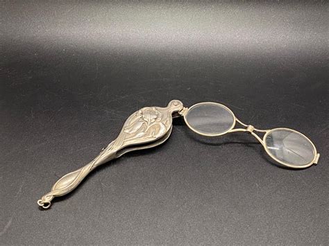 Antique Art Nouveau Victorian Lorgnette Folding Opera Field Glasses