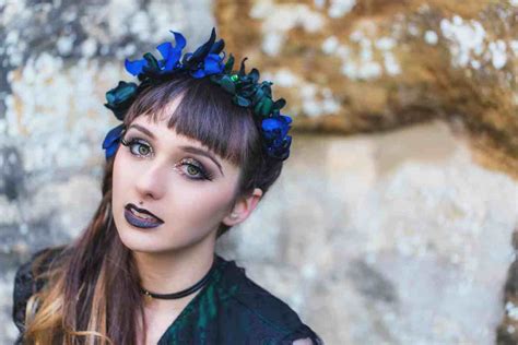 A Styled Gothic Shoot with Silverstar Photographic | DIY wedding blog ...