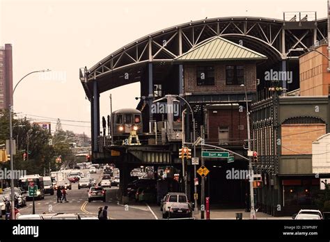 Train Station Stop At Coney Island Brooklyn Nyc Stock Photo Alamy