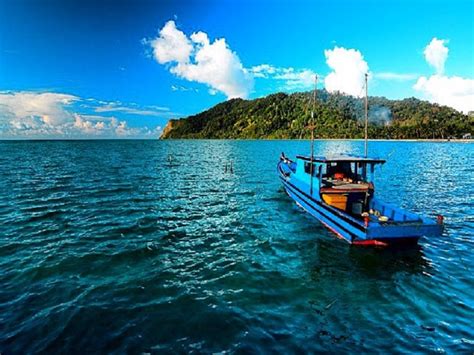Mengenal Pulau Laut Surga Kecil Tersembunyi Indonesia Traveler