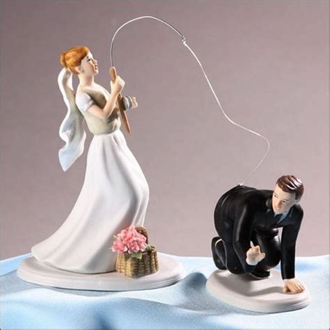 50 Funniest Wedding Cake Toppers That Ll Make You Smile You Cannot Think Of Your Big Day