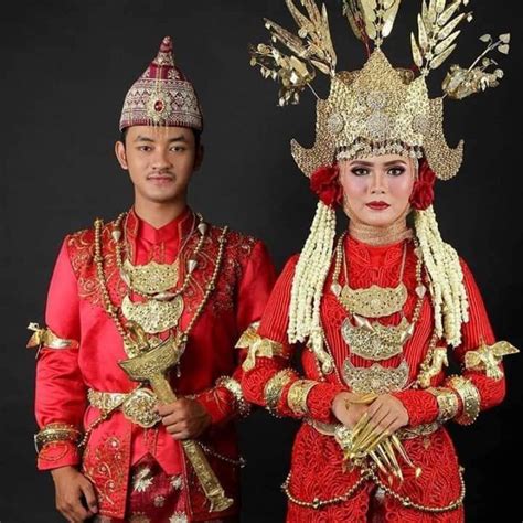 Pakaian Adat Daerah Lampung Beserta Nama Keunikan Dan Gambarnya Blog Mamikos