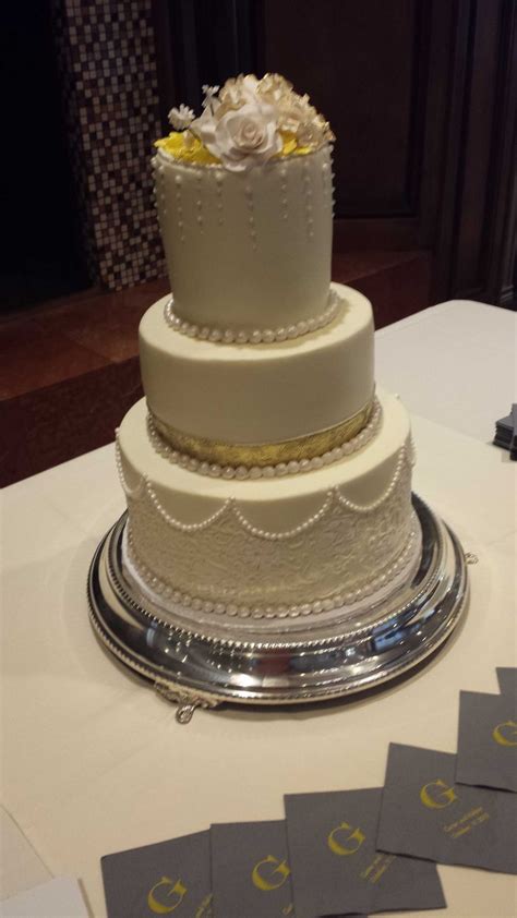 Wedding Cake For Grey And Yellow Wedding Cake Yellow Wedding
