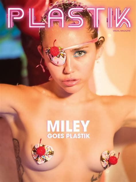 miley cyrus topless thefappening