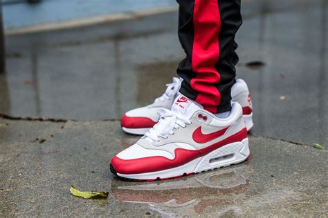 Nike Air Max 901 University Red On Feet Sneaker Review