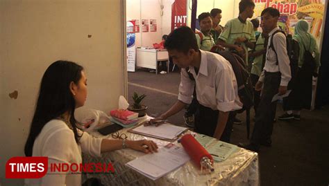 Ribuan Pencari Kerja Serbu Milenial Job Fair 2019 Di Kabupaten Malang