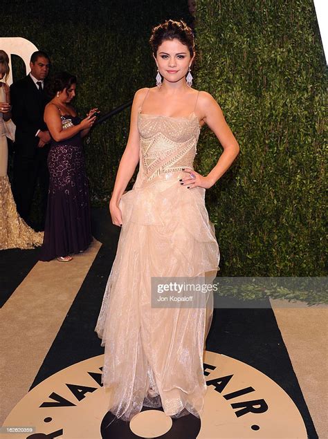 Actress Selena Gomez Attends The 2013 Vanity Fair Oscar Party At