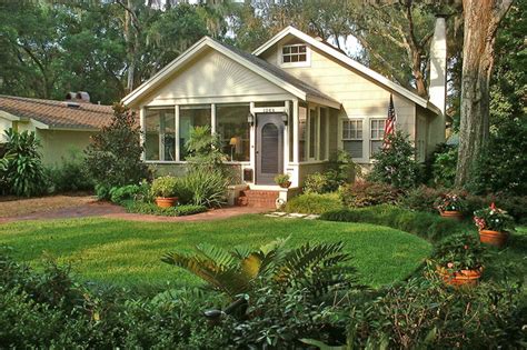 Moore Bungalow Garden Traditional Landscape Orlando By Hortus Oasis