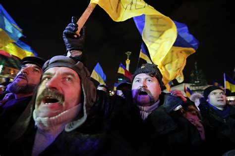ukrainians protest tilt to russia as mass demonstrations weaken president the washington post