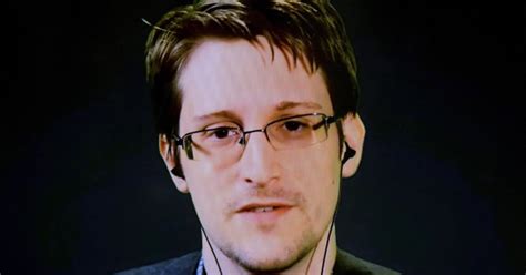 Nsa Whistleblower Edward Snowden Gets German Award For Courage And Conscience After Spilling