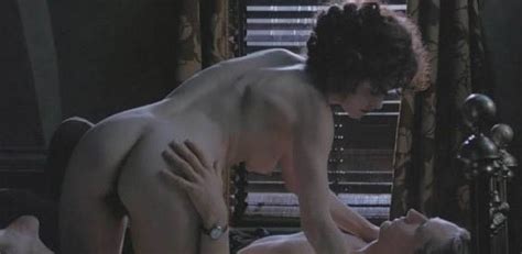 Helena Bonham Carter Unleashes A Devastating Wave Of Nudity Nudestan