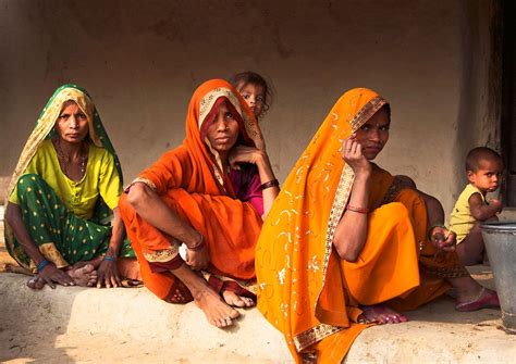 Village Women In Uttar Pradesh India Indian Women India Culture