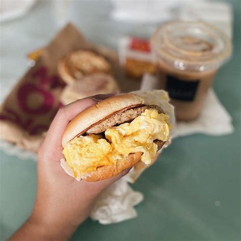 Mcdonald S Scrambled Egg Burgers Are Back With A New Chicken Option