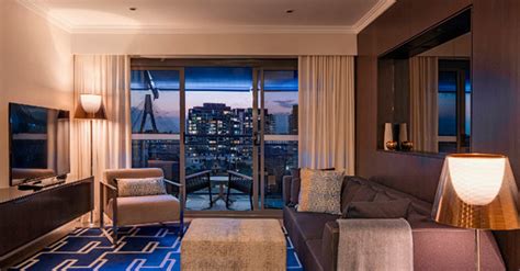 bedroom suite pyrmont city view  star