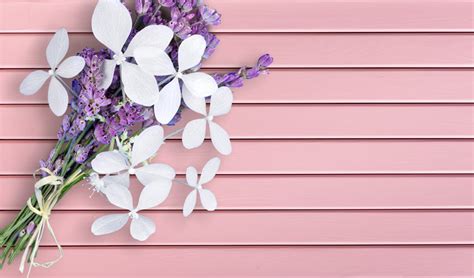 At what age are floaral arrangements a if my mom ever bought flowers for the table it wasn't an arrangement, just a small bouquet from the. When I Give Someone Flowers, What Message is the Color ...