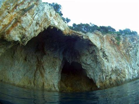 The Mermaids Cave Scubahellas Explore Scuba Diving In Greece Book