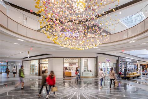 Louis Vuitton Bloomingdale's Tysons Amc | semashow.com