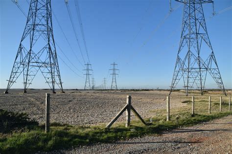 Pylons Crossing Dungeness © N Chadwick Cc By Sa20 Geograph Britain